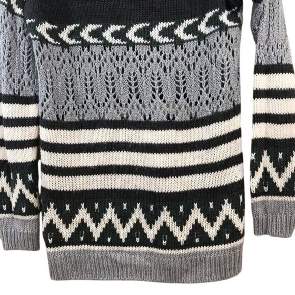 Sun & Shadow Size S Longline Open Knit Gray White Patterned Pullover Sweater - Picture 6 of 8